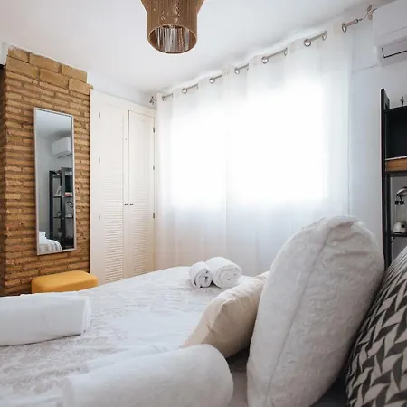 Cozy Attic With Terrace- 1bd 1bth- San Vicente