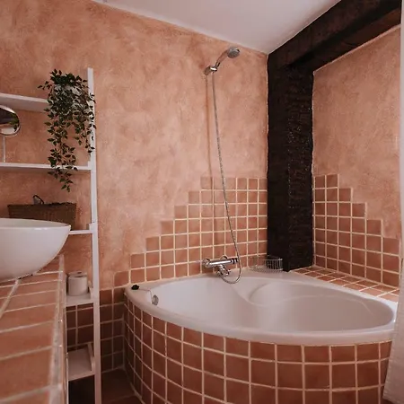 Cozy Attic With Terrace- 1bd 1bth- San Vicente *